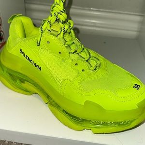 Balenciaga triple S size 8 limited edition